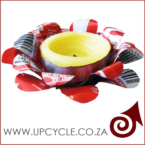 soda can tealight candle holder